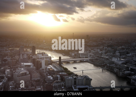 Image Eyriel de coucher de soleil sur Londres. Banque D'Images