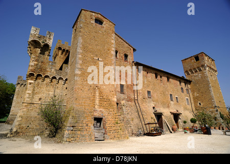 Italie, Toscane, Val d'Orcia, Château Spedaletto agriturismo Banque D'Images