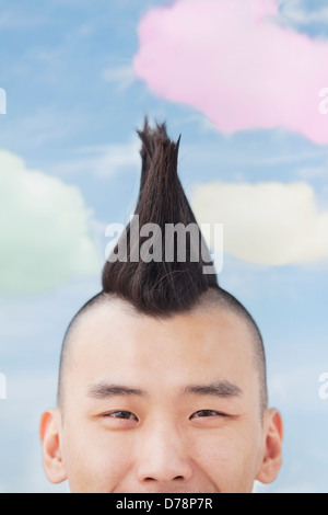 Jeune homme avec le Mohawk close-up Banque D'Images