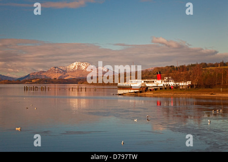 PS Maid of the Loch à Balloch sur le Loch Lomond. Ben Lomond est dans l'arrière-plan. Banque D'Images