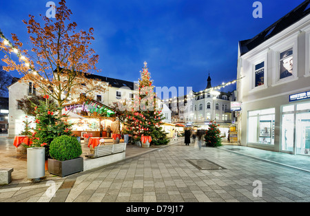 Foire de Noël dans le Saxon's Gate dans village de montagne, Hambourg, Allemagne, Europe , Weihnachtsmarkt im Sachsentor à Bergedorf, H Banque D'Images