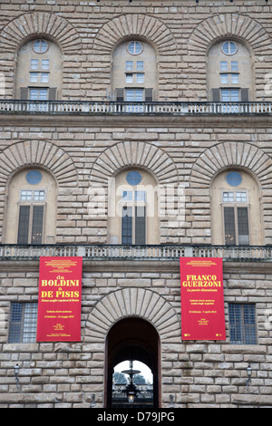 Façade du musée du palais Palazzo Pitti, Florence, Italie Banque D'Images