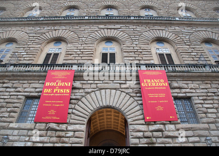 Façade du musée du palais Palazzo Pitti, Florence, Italie Banque D'Images