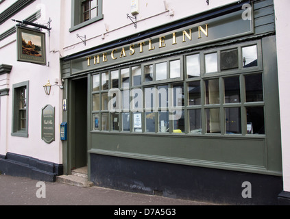 Le Castle Inn Axminster, une ville de marché sur Devon, Angleterre Royaume-uni Banque D'Images