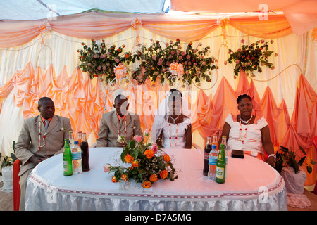 Cérémonie de mariage Masaai - Tanzanie, Afrique de l'Est. Banque D'Images