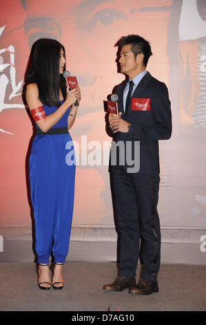 Aaron Kwok et Charlie Yeung à la conférence de presse de Noël rose à Shenzhen, Guangdong, Chine le lundi 29 avril 2013. Banque D'Images