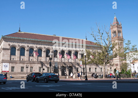 La Boston Public Library Central a été construit en 1895 et fait face à Copley Square. Banque D'Images