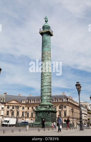 La colonne de la Place Vendôme de victoires de Napoléon, Paris, France Banque D'Images