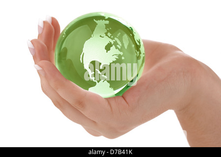 Main de femme dans Green Globe