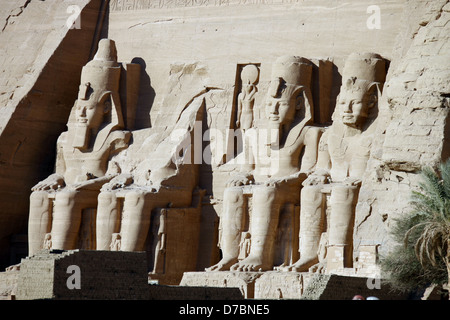 Le grand temple de Ramsès II, Abou Simbel EGYPTE NUBIE 11 Janvier 2013 Banque D'Images