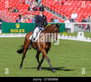 Badminton, UK. 3e mai 2013. Kristina Cook et de NOVO NEWS - La phase de dressage de la Mitsubishi Motors Badminton Horse Trials, vendredi 3 mai 2013 Crédit : Nico Morgan / Alamy Live News Banque D'Images