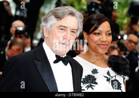 Robert De Niro et Grace Hightower 2011 Cannes International Film Festival - Jour 4 - Pirates des Caraïbes : Sur l'étranger Banque D'Images