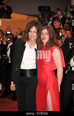 Valerie Lemercier et Valérie Donzelli 2011 Cannes International Film Festival - Jour 3 - 'Polisse' Premiere - Cannes, France - Banque D'Images