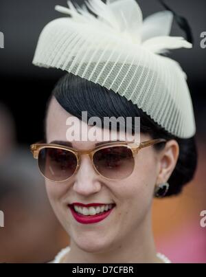 Louisville, Kentucky, USA. 3e mai 2013. Sur Kentucky Oaks Day à Churchill Downs à Louisville, Kentucky, le 3 mai 2013. (Crédit Image : Crédit : Scott Serio/Eclipse/ZUMAPRESS.com/Alamy Live News) Banque D'Images