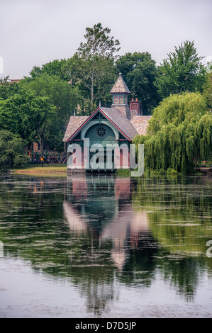 Harlem Meer dans Central Park, New York City. Banque D'Images