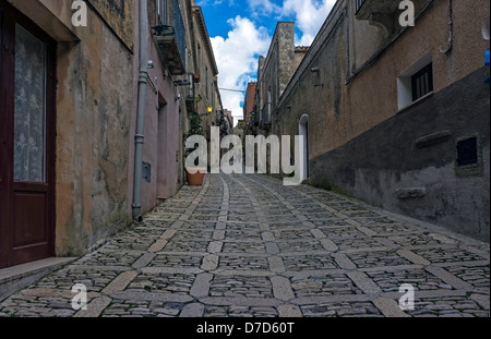 Ruelles pavées, Erice, ville ancienne, Sicile, Italie Banque D'Images