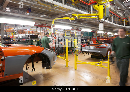 À l'intérieur de l'usine Jaguar de Castle Bromwich en voiture, sur la ligne de production de la nouvelle F-type Voiture de sport. 12 mars, 2013 Banque D'Images