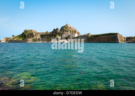 L'ancien château dans la ville de Corfou, sur l'île grecque de Corfou (Kerkyra) dans la mer Adriatique, sur la photo de la mer Banque D'Images