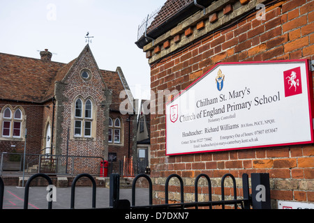 Chilham Village St Marys de près de Canterbury Kent Banque D'Images