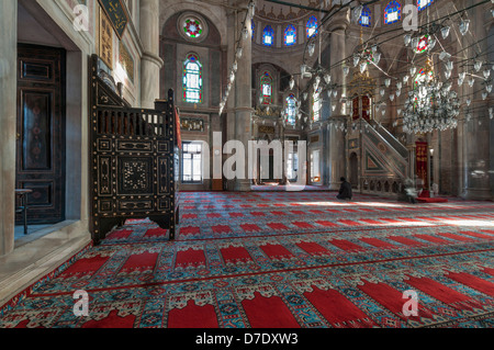 La mosquée Laleli à Istanbul (en turc : Camii, mosquée ou Tulip) est une mosquée impériale ottomane situé à Laleli, Fatih, Istanbul Banque D'Images