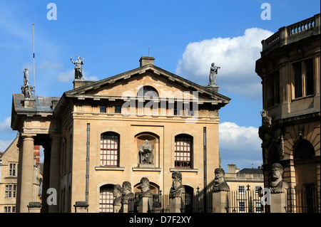 Le Clarendon Building et le Sheldonian Theatre d'Oxford, Angleterre Banque D'Images