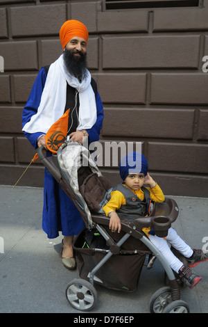 La ville de New York, NY : 26e Défilé Sikh, 2013. Banque D'Images