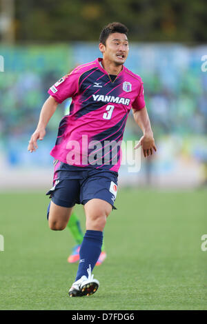 Teruyuki Moniwa (Cerezo), 3 mai 2013 - Football : 2013 J.LEAGUE Division 1, 9ème match Shonan Bellmare Sec entre 0-3 Cerezo Osaka à Shonan Hiratsuka Stade BMW, Kanagawa, Japon. (Photo de Daiju Kitamura/AFLO SPORT) Banque D'Images