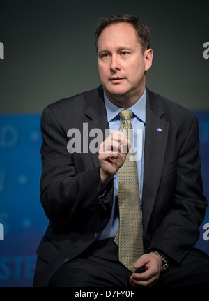 L'année financière 2014 le budget de la NASA Toutes les mains (201304100008HQ) Banque D'Images