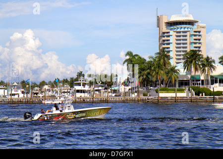 Floride ft. Fort Lauderdale,Intracoastal Hyatt Regency Pier 66 Resort,hôtel hôtels hôtels motels Inn motels, bateau, eau, marina, Voyage de visiteurs Banque D'Images