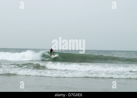 Une scène de surf surf Inde Côte d'épices et SUP Championship, Kovalam beach, Kerala, Inde Banque D'Images