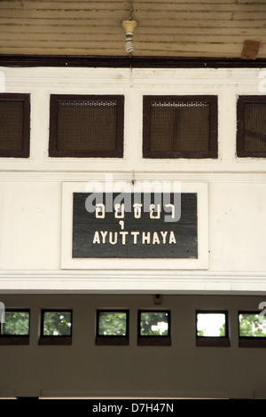 Étiquette à la gare d'Ayutthaya , Thaïlande Banque D'Images