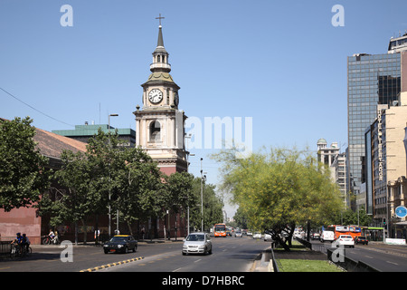 Chili Santiago du Chili l'Iglesia y Convento de San Francisco Church Avenida Libertador Bernardo Avenida Alameda Banque D'Images