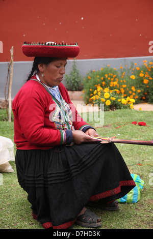Chinchero près de Cusco Inca costume traditionnel Banque D'Images