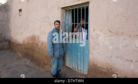 Porte de prison de Kunduz, dans le Nord de l'Afghanistan Banque D'Images