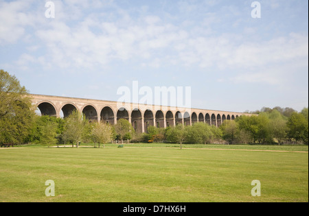 Viaduc Ferroviaire achevé en1849 à Chappel, Essex, Angleterre Banque D'Images