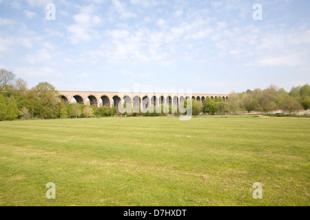 Viaduc Ferroviaire achevé en1849 à Chappel, Essex, Angleterre Banque D'Images