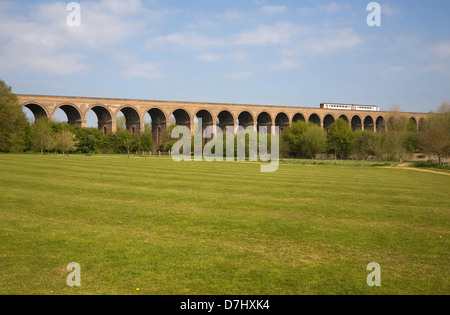 Viaduc Ferroviaire achevé en1849 à Chappel, Essex, Angleterre Banque D'Images