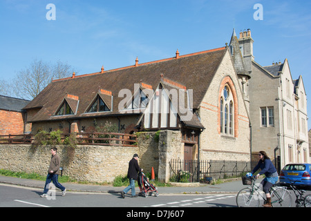 Une église qui a été converti en une maison privée. UK, 2013. Banque D'Images