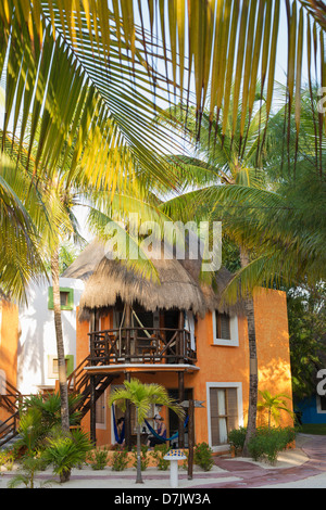 Mahekal Beach Resort, hébergement de style cabana sur la plage à Playa del Carmen, Mexique Banque D'Images