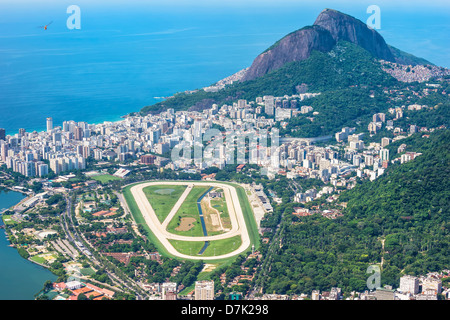 Vue depuis le dessus du Corcovado Ipanema, Leblon et le Jockey Club, Rio de Janeiro, Brésil Banque D'Images