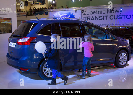 Poznan, Pologne, la Ford Grand C-Max à la Motor Show 2013 Banque D'Images