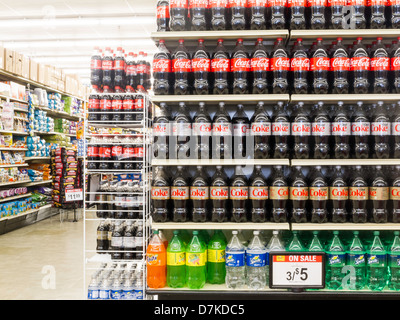 Les boissons gazeuses à l'épicerie Food Lion en Caroline du Sud, USA Banque D'Images