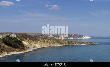 La baie de Durlston, falaises, Point de Peveril, Ballard vers le bas, l'avant-pays, de tête de Durlston, Dorset, England, UK. L'Europe Banque D'Images