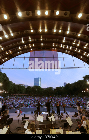 Boston Landmarks Orchestre du Hatch Shell sur l'Esplanade à Boston, Massachusetts Banque D'Images