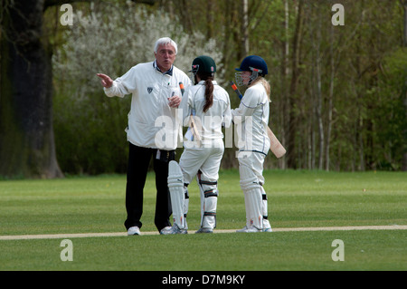 Le sport universitaire, mesdames cricket Banque D'Images