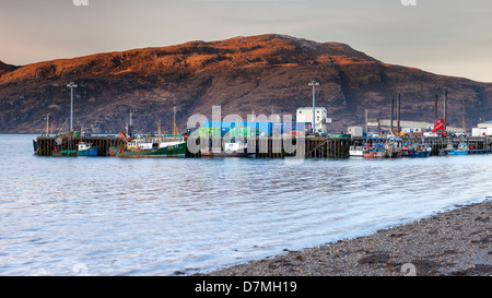 Port de pêche à Ullapool, Ross et Cromarty, Highland, en Écosse, au Royaume-Uni, en Europe. Banque D'Images