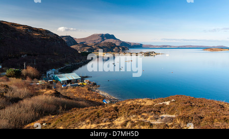 Une vue vers Kanaird Ardmair, Loch, Highland, en Écosse, au Royaume-Uni, en Europe. Banque D'Images