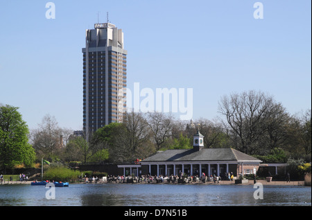 Lido Bar Café sur la Serpentine de Hyde Park London Banque D'Images