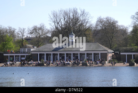 Lido Bar Café sur la Serpentine de Hyde Park London Banque D'Images