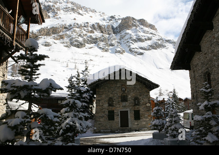 Val d'Isere vielle village vieux village Savoie France Banque D'Images